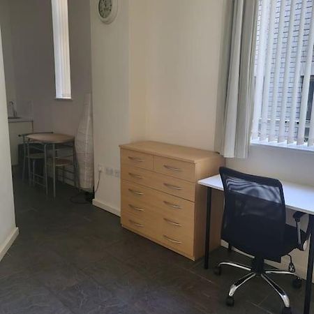 Lovely Spacious Studio Flat In City Centre. Birmingam Exterior foto